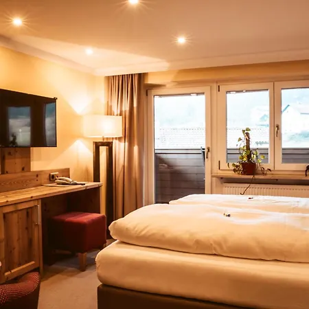 Wohlfuehlhotel Zur Post 4*