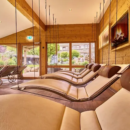 Hotel Zur Post 4*